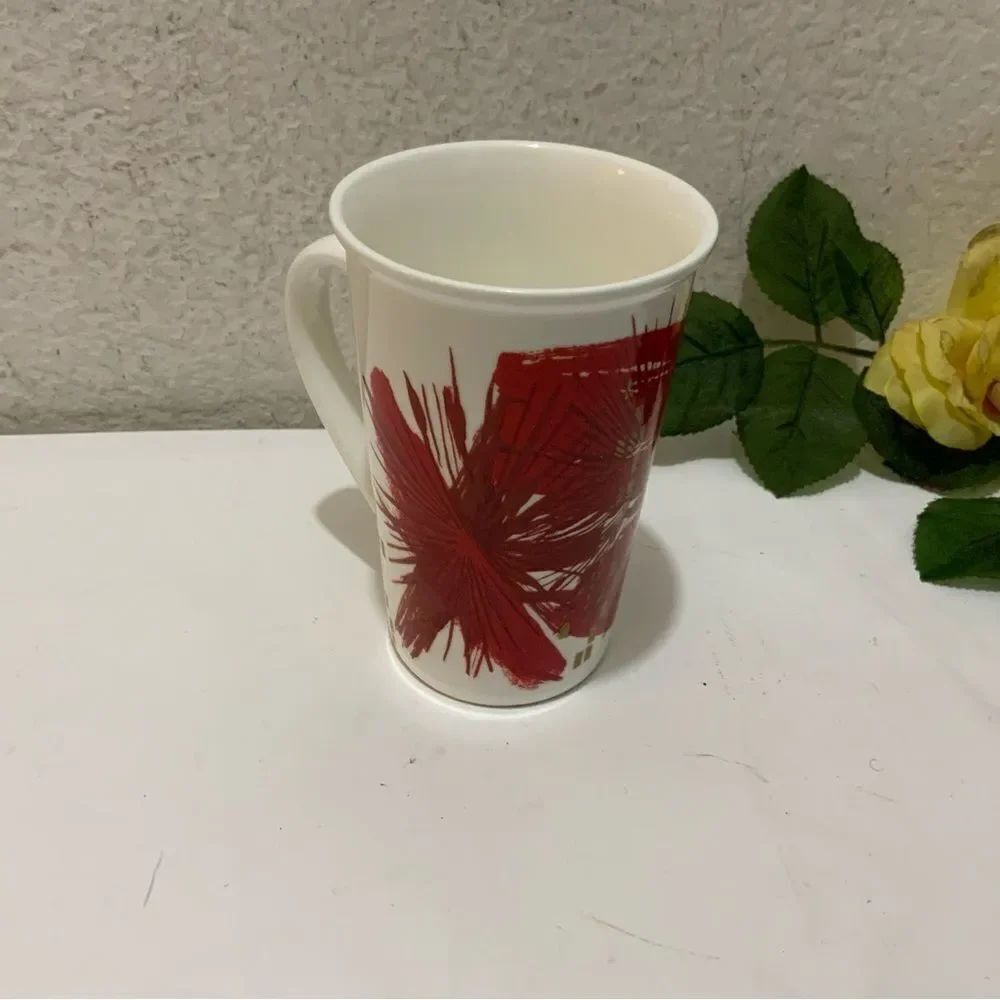 Starbucks Coffee Mug Cup 12 Oz 2014 Christmas White Red Gold Splash Tall